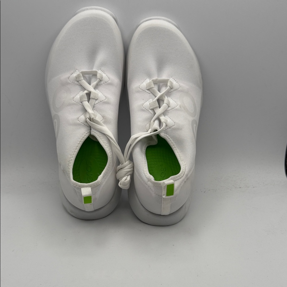 OOFOS Women's 10 White Athletic Shoes S10 - Picture 4 of 6